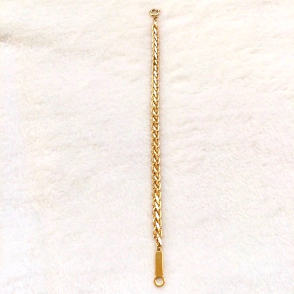 Bandolino Goldtone Braid Link Bracelet NWT - Picture 2 of 5